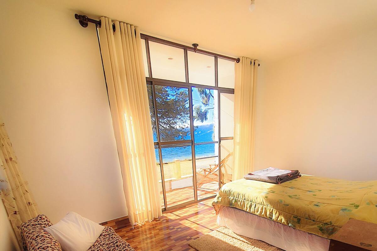 Comfort Suite, Lake View | WiFi (free), bed sheets