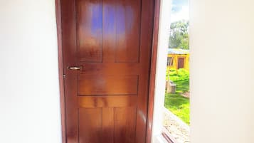 Kahden hengen comfort-huone, näköala puutarhaan | Sisätilat