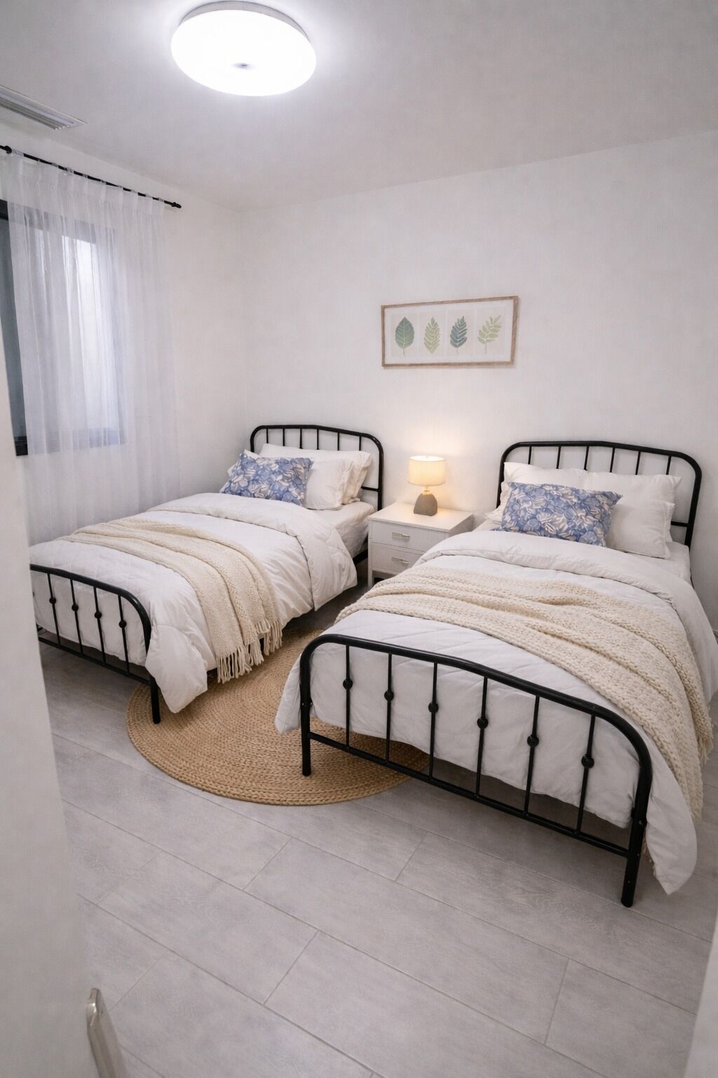 3 chambres, fer et planche à repasser, accès Internet, draps fournis