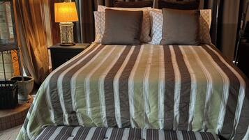 1 bedroom, desk, iron/ironing board, WiFi (free)