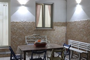 Dining - Gloria (Lucugnano)