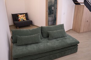 Living area - Vrbo Property (Napoli)