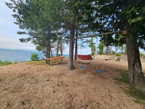 Property grounds - Spring!- Summer Fun- 7+ppl Cabin on Lake Superior! (Goulais River)