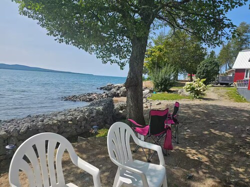 Stay on Lake Superior Water to fish/hunt Duplex 8+