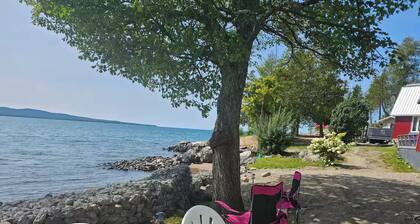Stay on Lake Superior Water to fish/hunt Duplex 8+
