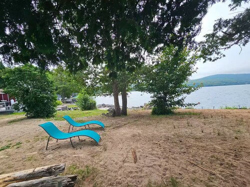 Perfect, Cozy, Fires Enjoy The Lake view & Sounds