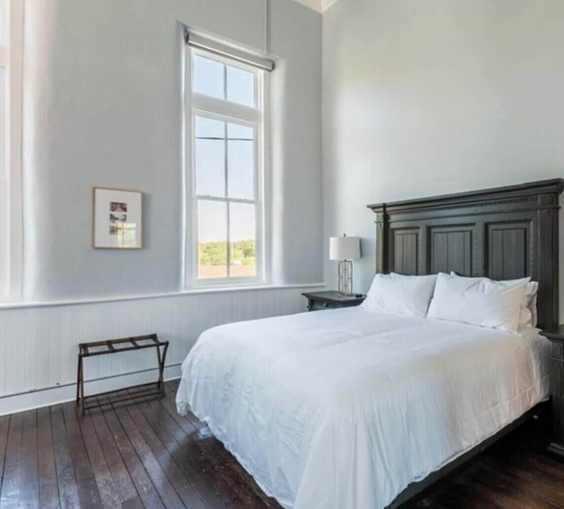 Suite, 1 King Bed, Balcony
