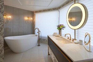 Bathroom - Spacious 2BR Downtown Base by Metro Toronto (Toronto)