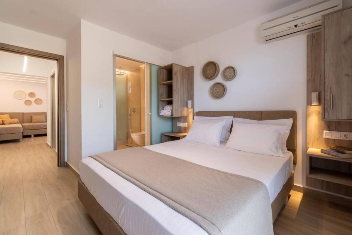 Family Suite, Balcony, Partial Sea View