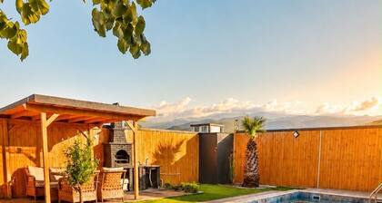 Utopia Deluxe Bungalov
