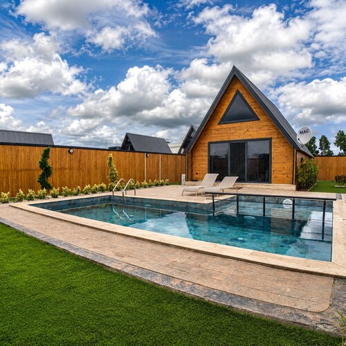 Utopia Deluxe Bungalov
