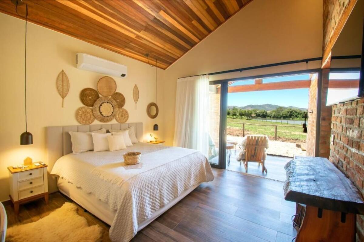 Chalet Premium, vistas al lago | Cortinas opacas, tabla de planchar con plancha, wifi gratis