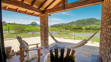 Chalet Deluxe, vista al lago | Terraza o patio