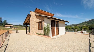 Premier Chalet, Lake View | Exterior