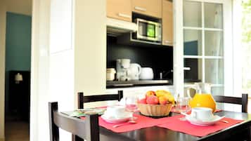 Microwave, stovetop, dishwasher, toaster
