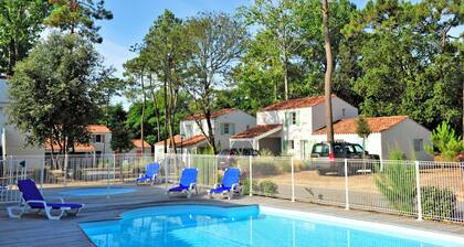 À quelques min de la plage | Piscine sur place