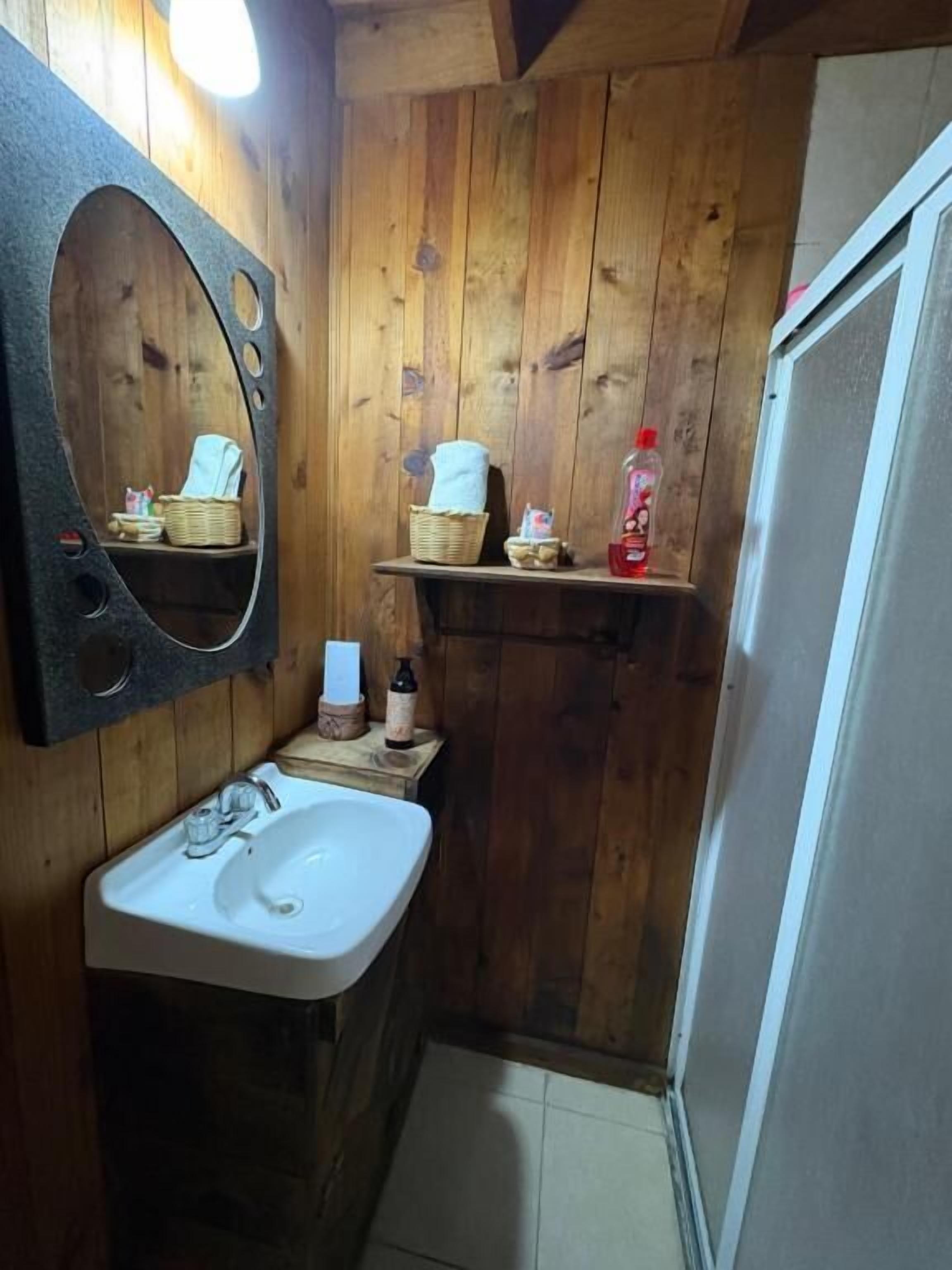 Doppelzimmer, Gartenblick | Badezimmer