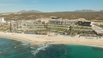 Private beach, white sand, 3 beach bars