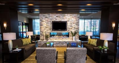 Seattle Mobility Accessible Suite | Free Breakfast