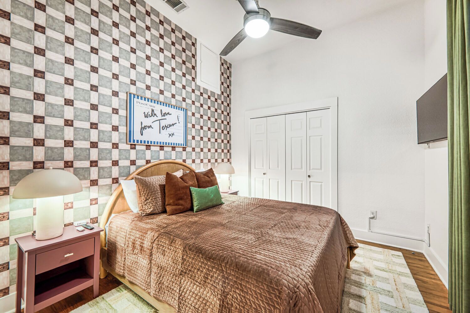 2 bedrooms, WiFi, bed sheets