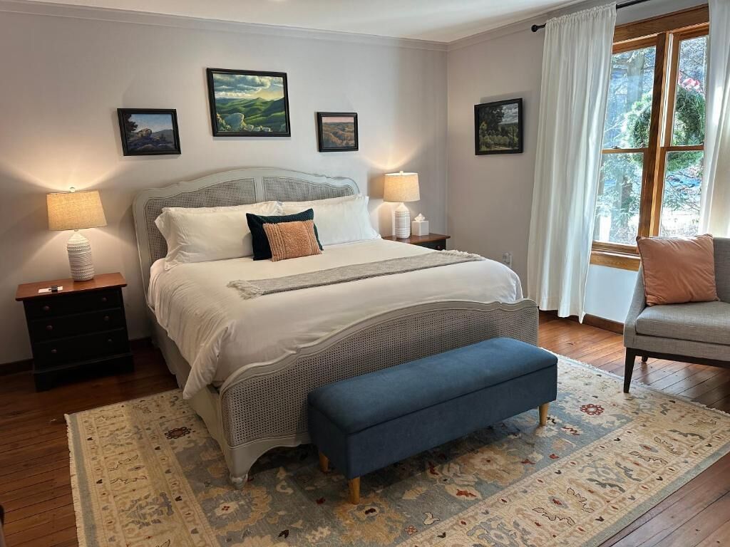 Double Room, Garden View | Blackout drapes, iron/ironing board, WiFi (free)