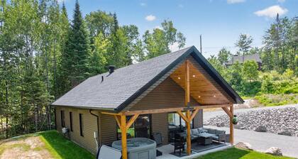 Spa & Lake access | Le Bois Loup