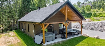 Spa & Lake access | Le Bois Loup