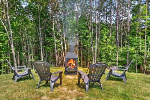 Spa & Lake access | Le Bois Loup