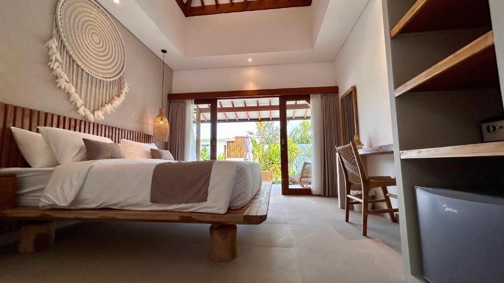 Phòng đôi, quang cảnh hồ bơi | Két bảo mật tại phòng, màn/rèm cản sáng, bàn ủi/dụng cụ ủi quần áo 