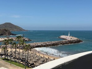 Una playa cerca