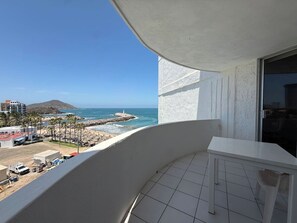 Unclassified image, 3 of 27, button - Escápate a Yacht Mazatlán, Marina y Playa (Mazatlán)