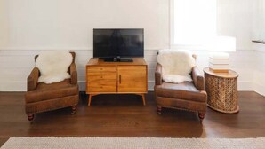Interior - Brand New - Downtown 2 Bedroom (Charleston)