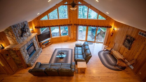 The Bear Trap Private Lodge @ Timber Bay