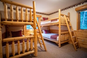 6 Schlafzimmer, Bügeleisen/Bügelbrett, WLAN, Bettwäsche