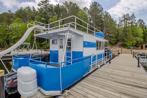 Exterior - The Sunfish House Boat at Timber Bay (HB02) (Babbitt)
