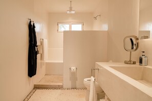 Bathroom - Vrbo Property (La Ribera)