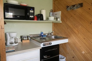 Paper towels - Cabin#8 in Lake George Cabins & RV Park (Lake George)