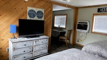 WiFi (free), bed sheets