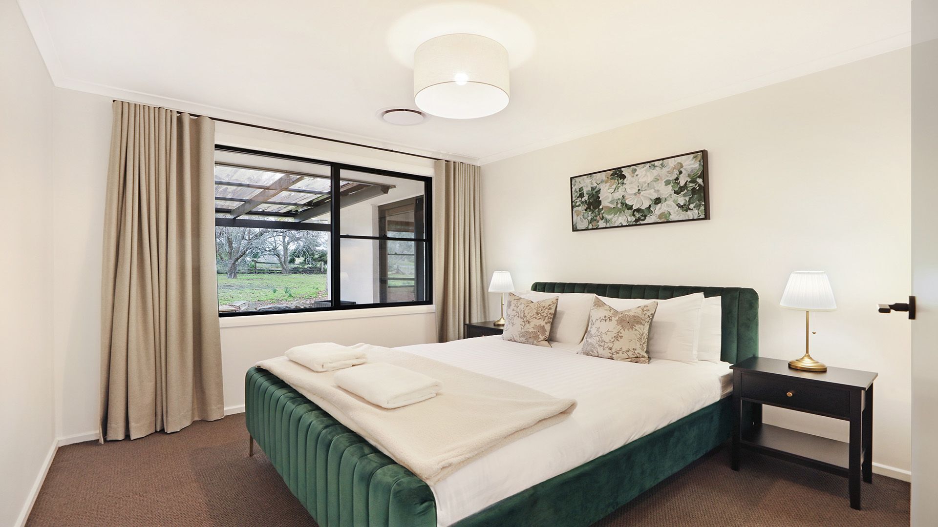 Iron/ironing board, travel cot, WiFi, bed sheets