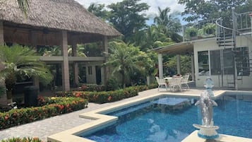 Piscina externa