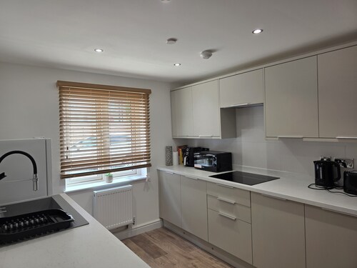 Luxury retreat In the heart of St Neots, free parking and close to town centre