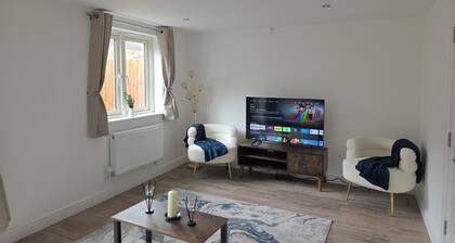 Luxury retreat In the heart of St Neots, free parking and close to town centre