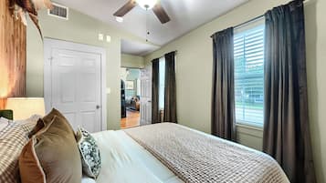 1 habitación, escritorio, wifi y ropa de cama