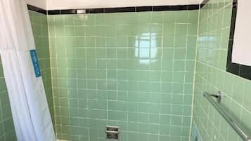 Free toiletries, towels