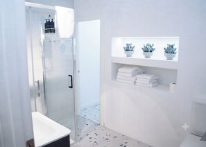 Hair dryer, towels