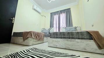3 Schlafzimmer, Schreibtisch, kostenloses WLAN, Bettwäsche