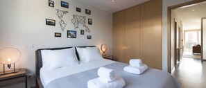 Room - Vrbo Property (Perafita)