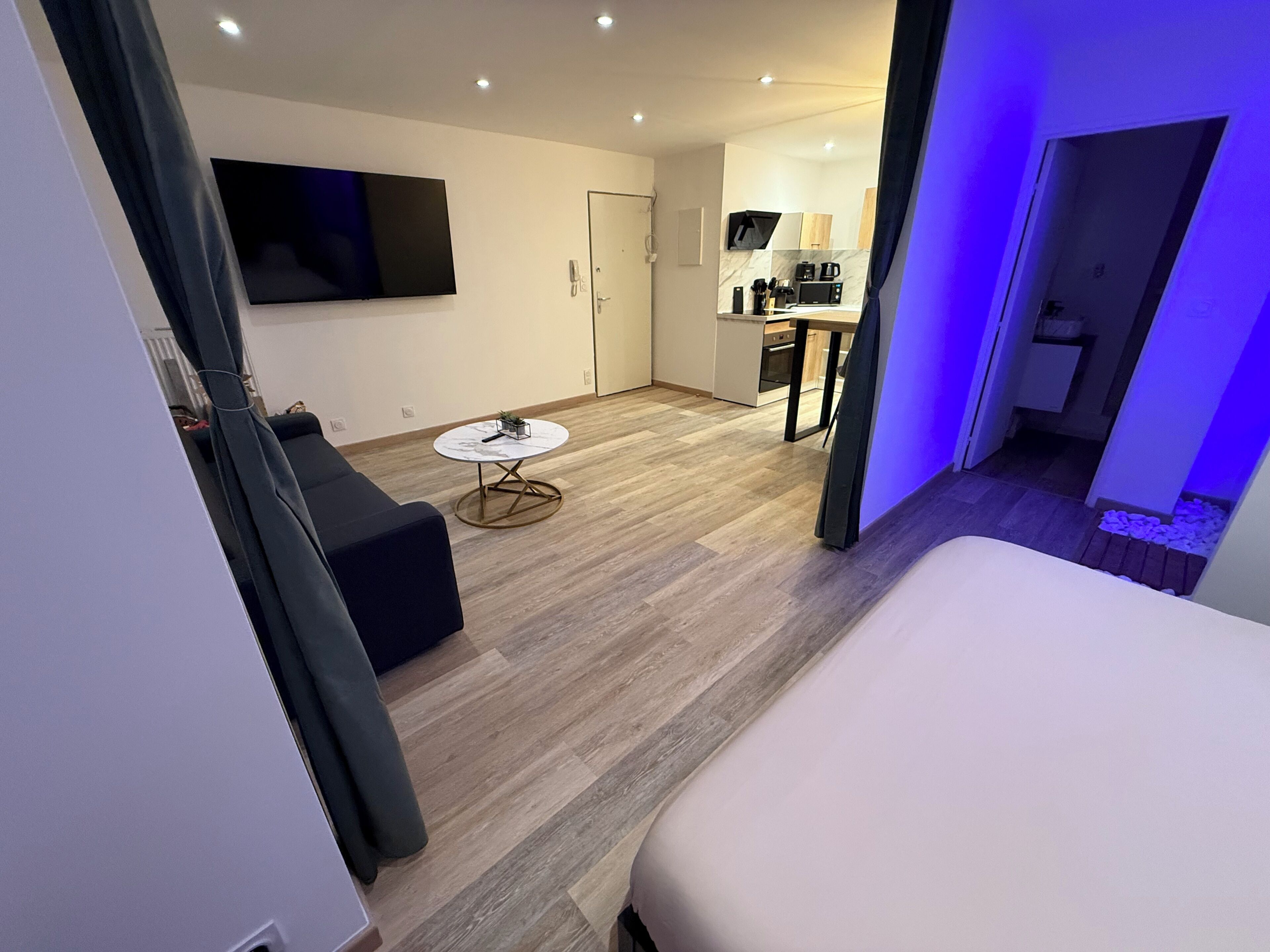 1 bedroom, iron/ironing board, WiFi, bed sheets