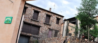 Luxury house with four bedrooms in Cabañeros