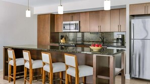 Private kitchen - 3BR Villa at Marriott's Crystal Shores Steps from Marco Island's Beaches (Marco Island)
